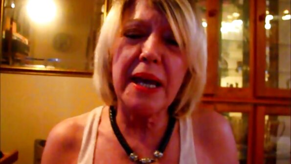 Die verwöhnte MILF Victoria June will, dass ihr Masseur sie fickt
